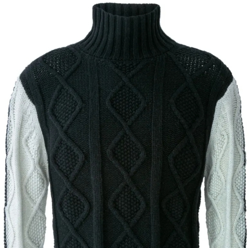 Karl Lagerfeld: Cabled Contrast Turtleneck (50% Wool)
